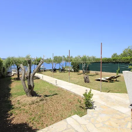 Holiday home Gianna - Beachfront *