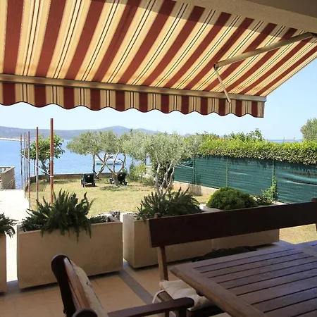 Holiday home Gianna - Beachfront *