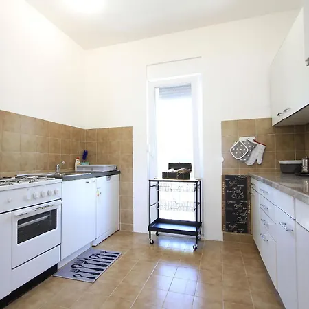 House Gianna بيت للعطل *