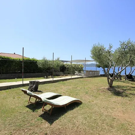 Gianna - Beachfront Vakantiehuis *