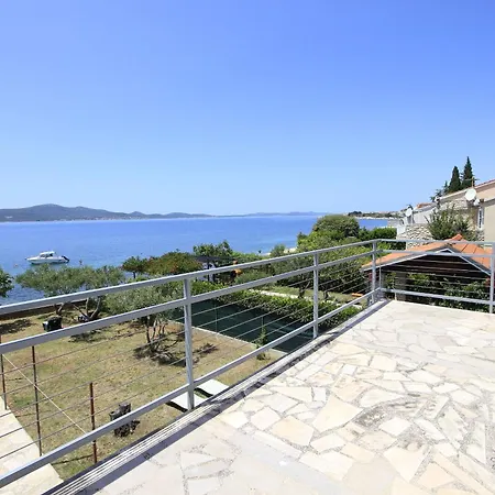 Gianna - Beachfront Vakantiehuis Sveti Petar (Zadar)